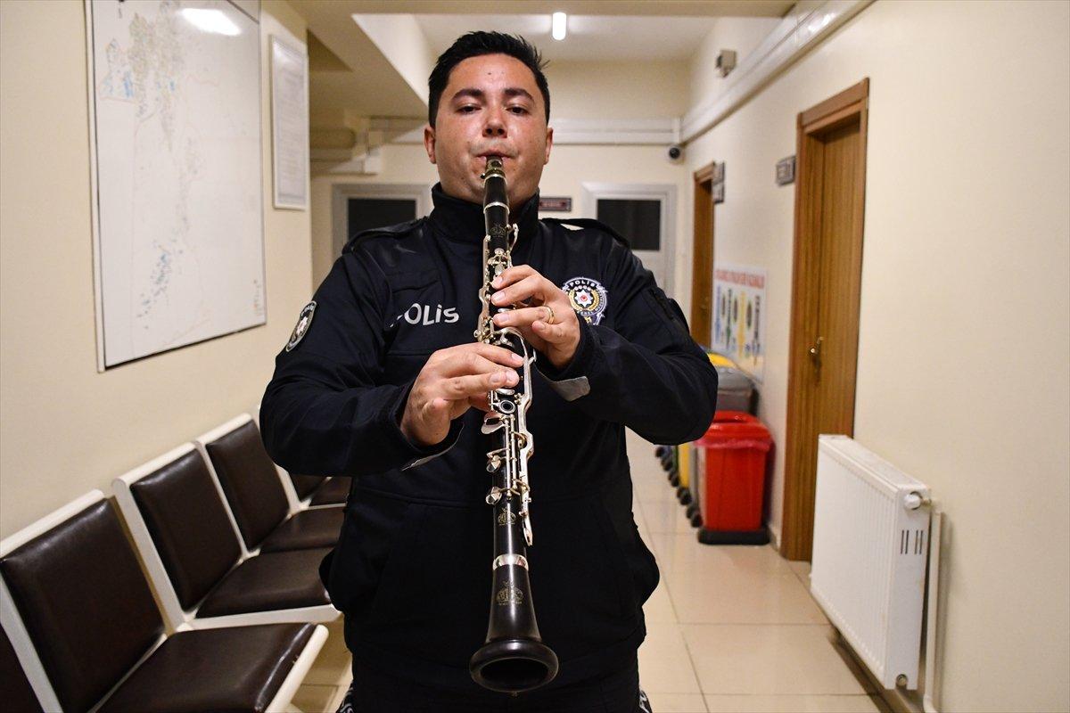 Sivas'ta polis memuru, klarnetiyle gönüllere dokunuyor