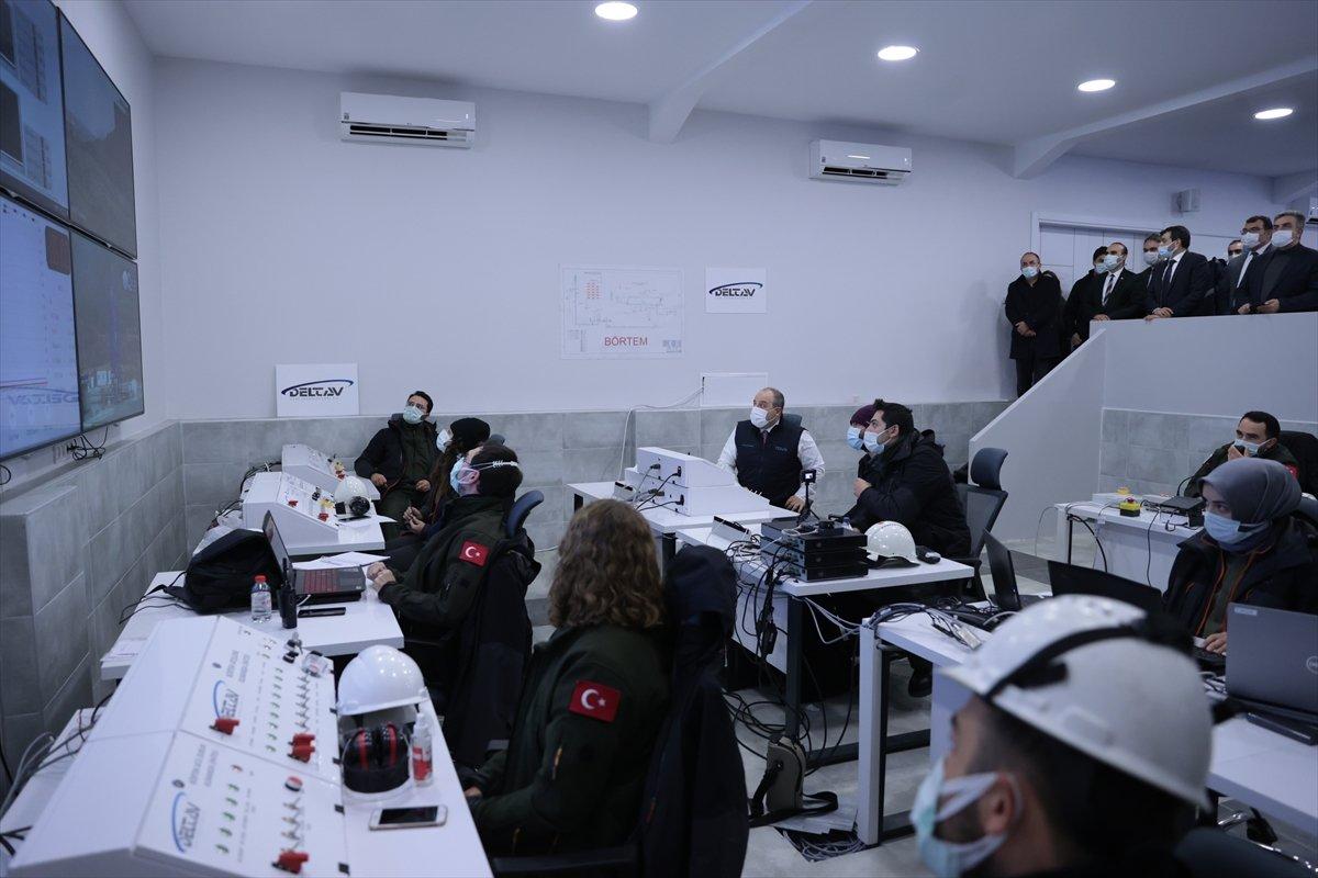 Ay'a gönderilecek hibrit roket motoru testten başarıyla geçti