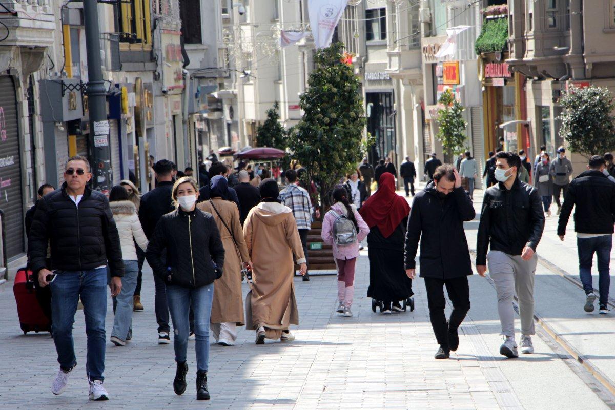 İstiklal Caddesi ve Beşiktaş'ta turist yoğunluğu