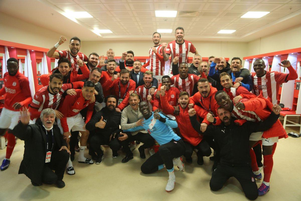 Sivasspor, Konyaspor engelini de aştı