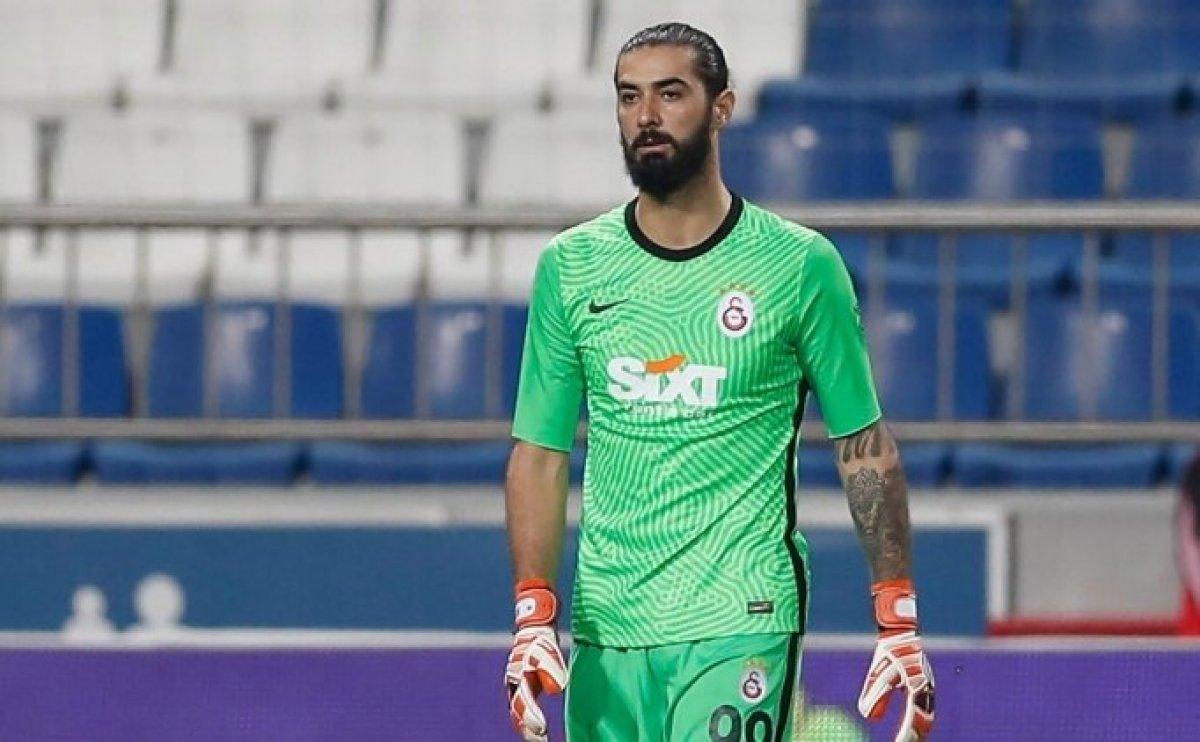 Galatasaray, yeni sezonda 10 oyuncuyla yolları ayırmayı planlıyor