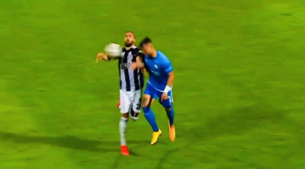 Galatasaraylılardan Ghezzal'ın golü öncesi el itirazı