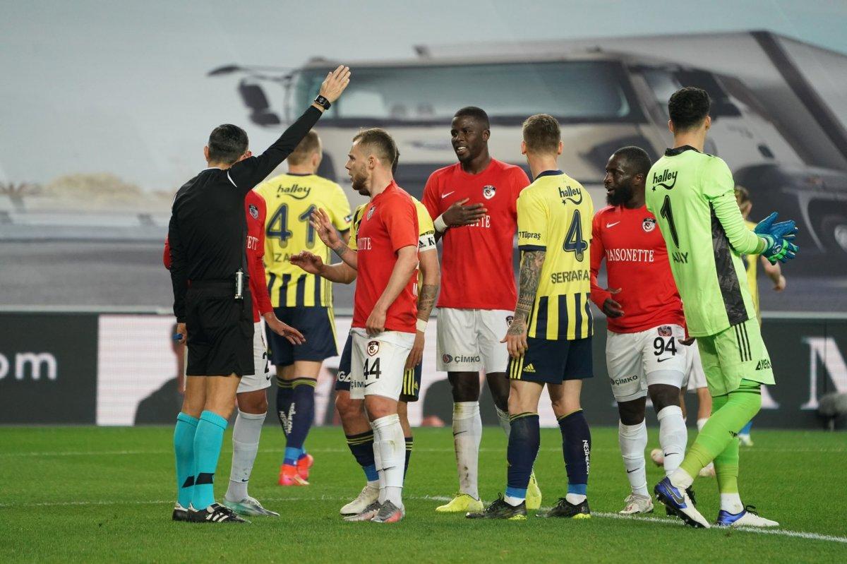 Fenerbahçe evinde Gaziantep'i 3 golle mağlup etti