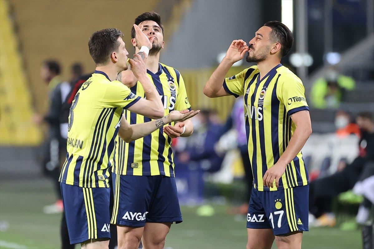 Fenerbahçe evinde Gaziantep'i 3 golle mağlup etti