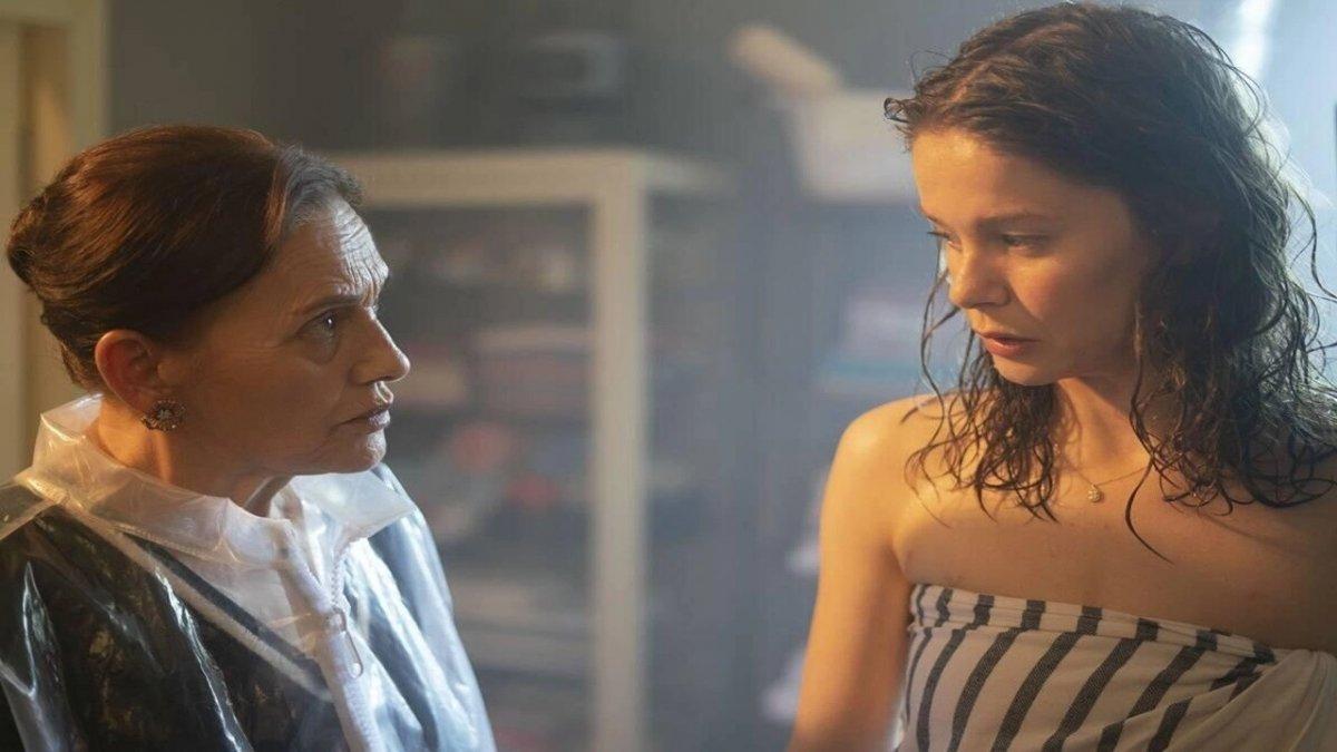 Nur Sürer: İyi ki oyuncu olmuşum