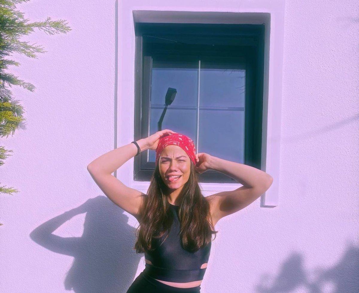 Demet Özdemir, yazı getirdi