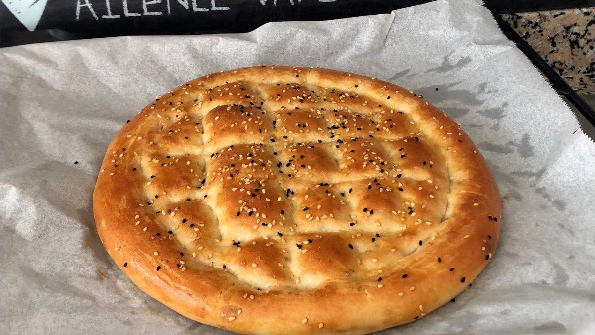 Pastane usulü Ramazan pidesi: Yumuşacık ve kolay pastane pidesi tarifi