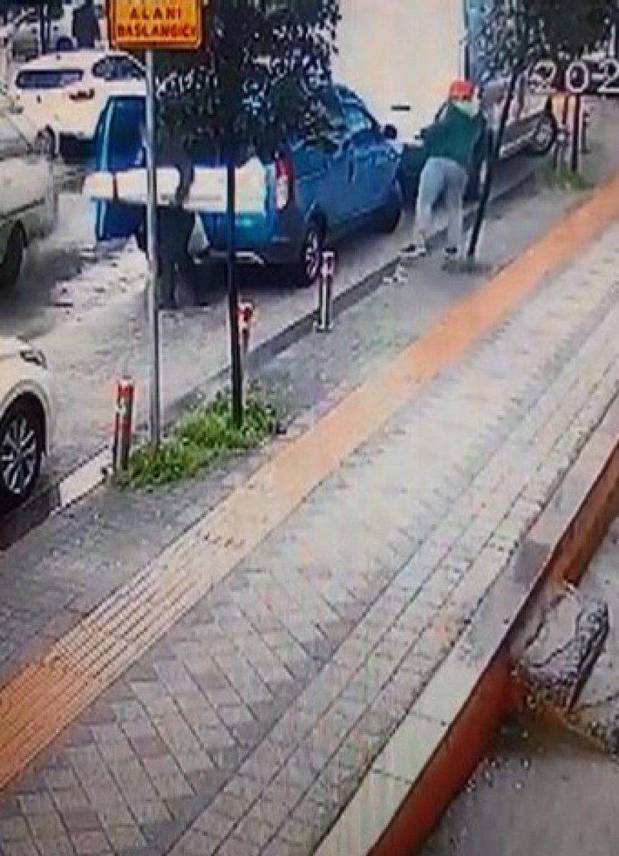 Güngören'de cep telefonu hırsızlığı