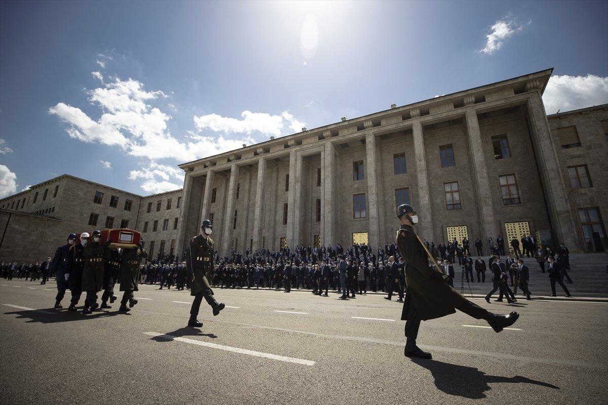 Cumhurbaşkanı Erdoğan, Yıldırım Akbulut'un cenaze törenine katıldı
