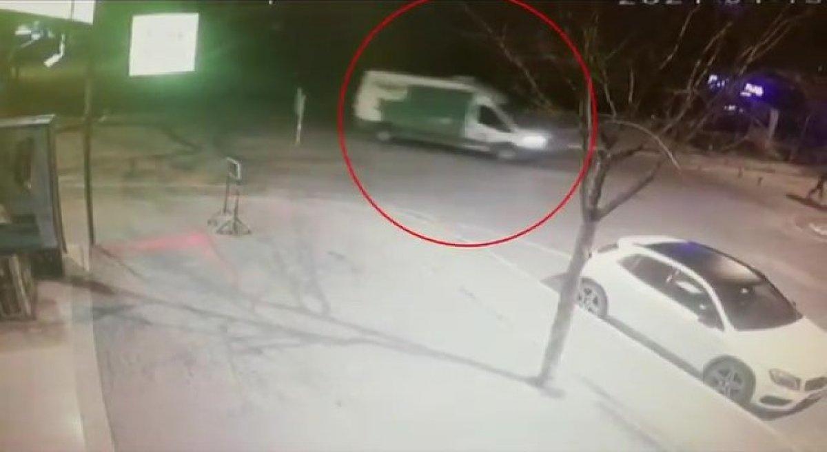 Beylikdüzü'nde 2 iş yerinden hırsızlık yapan şüpheli yakalandı