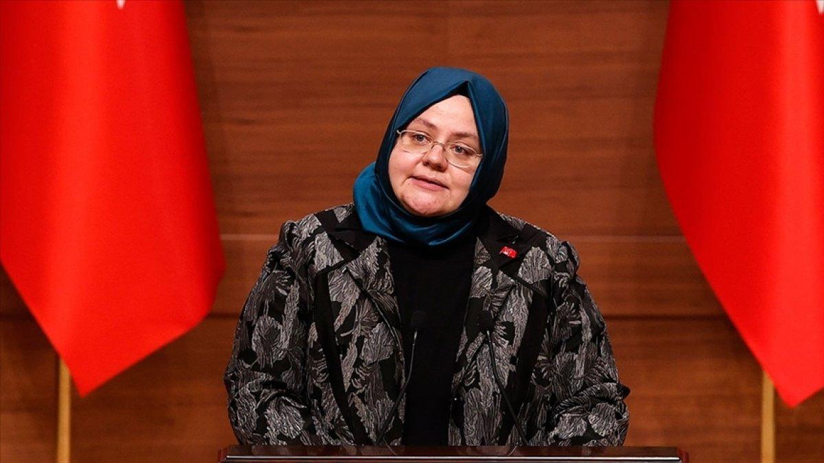 Zehra Zümrüt Selçuk