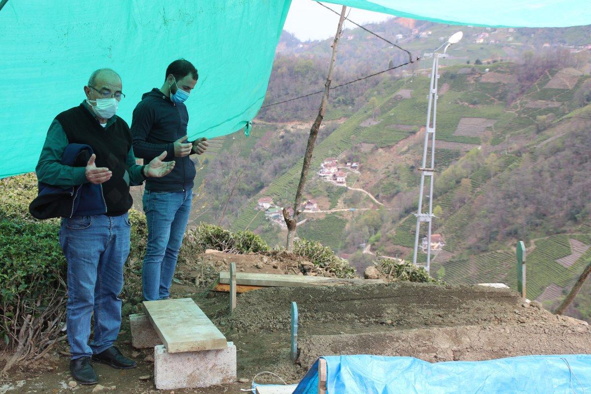 Rize'de aynı aileden 8 kişi koronavirüse yenik düştü