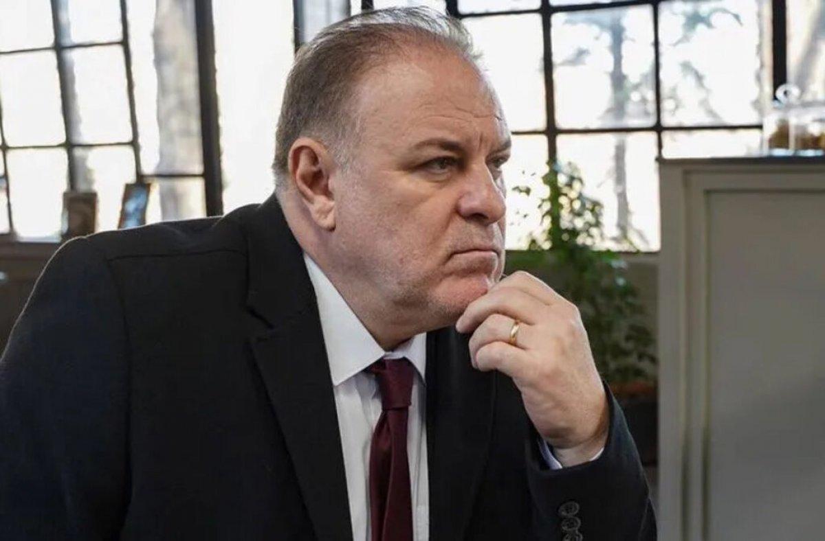 Burak Sergen, koronavirüs nedeniyle yoğun bakımda