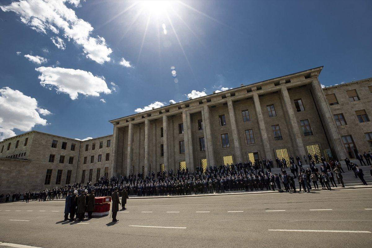Cumhurbaşkanı Erdoğan, Yıldırım Akbulut'un cenaze törenine katıldı