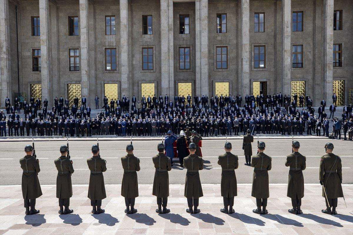 Cumhurbaşkanı Erdoğan, Yıldırım Akbulut'un cenaze törenine katıldı