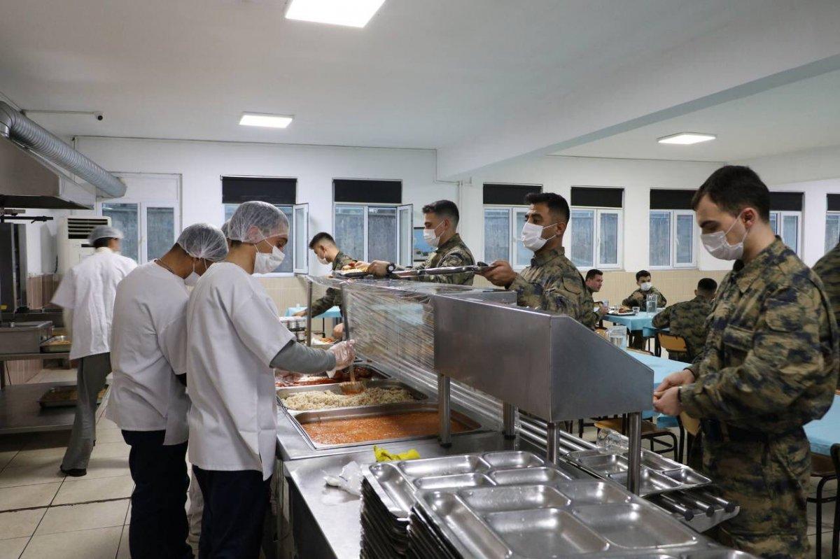 MSB'den 'iftar' paylaşımı