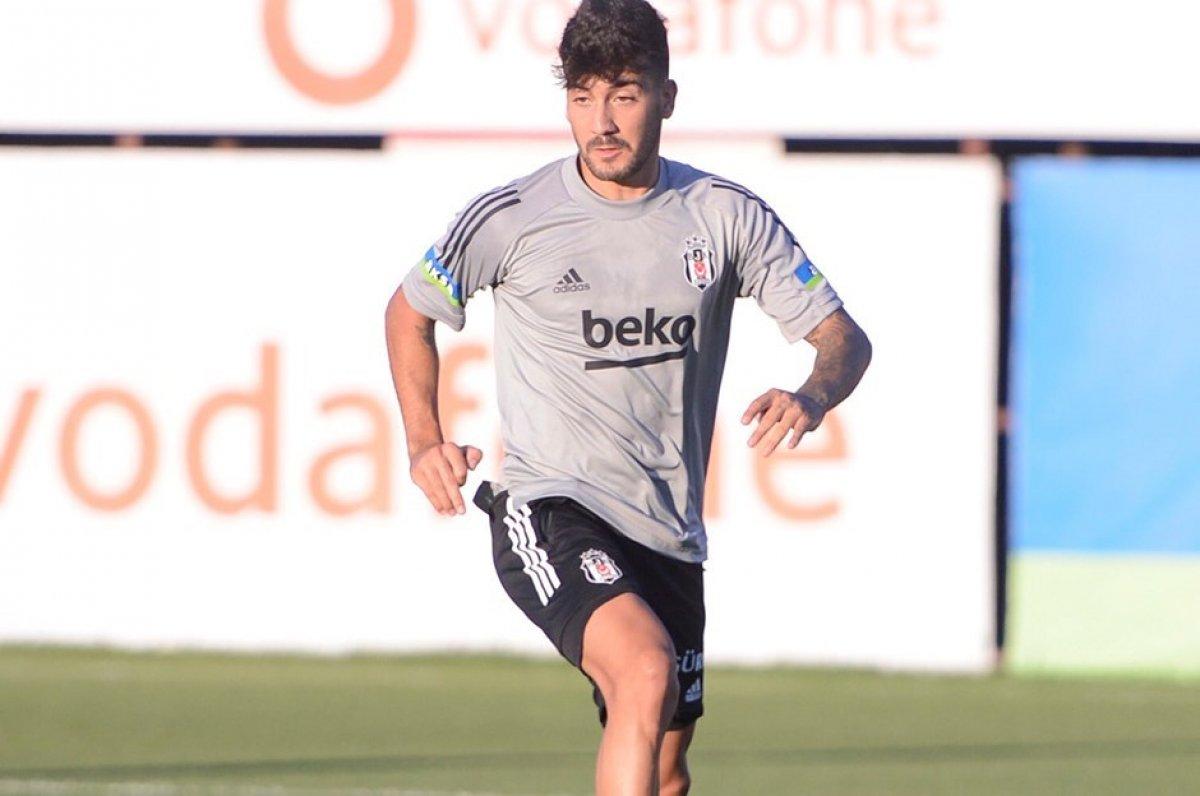 Atakan Üner'in sol diz yan bağları koptu