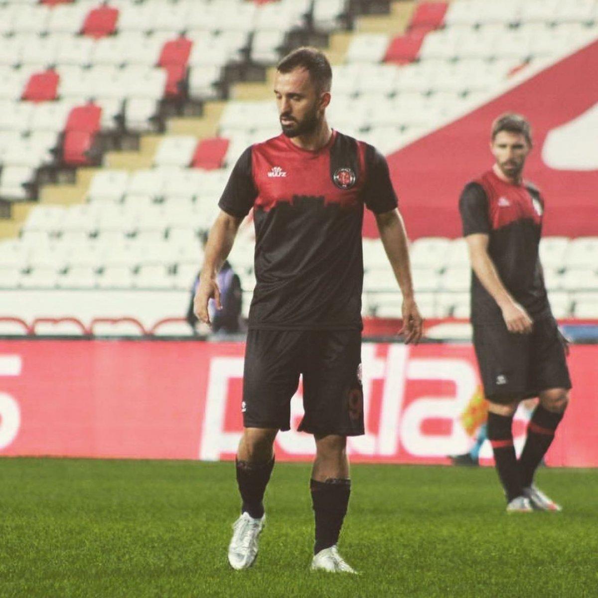 Emre Çolak, Fatih Karagümrük'le yollarını ayırdığını açıkladı