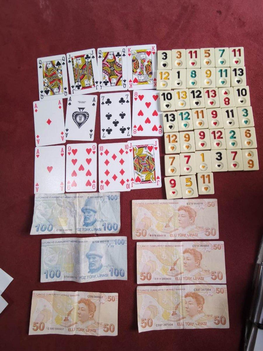 Konya'da kiraladığı evi kumarhaneye çevirdi: İçerdekilere ceza yağdı