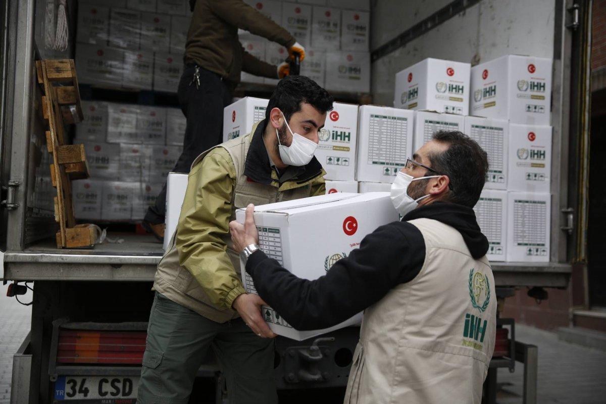 İstanbul’da binlerce aileye kumanya dağıtımı