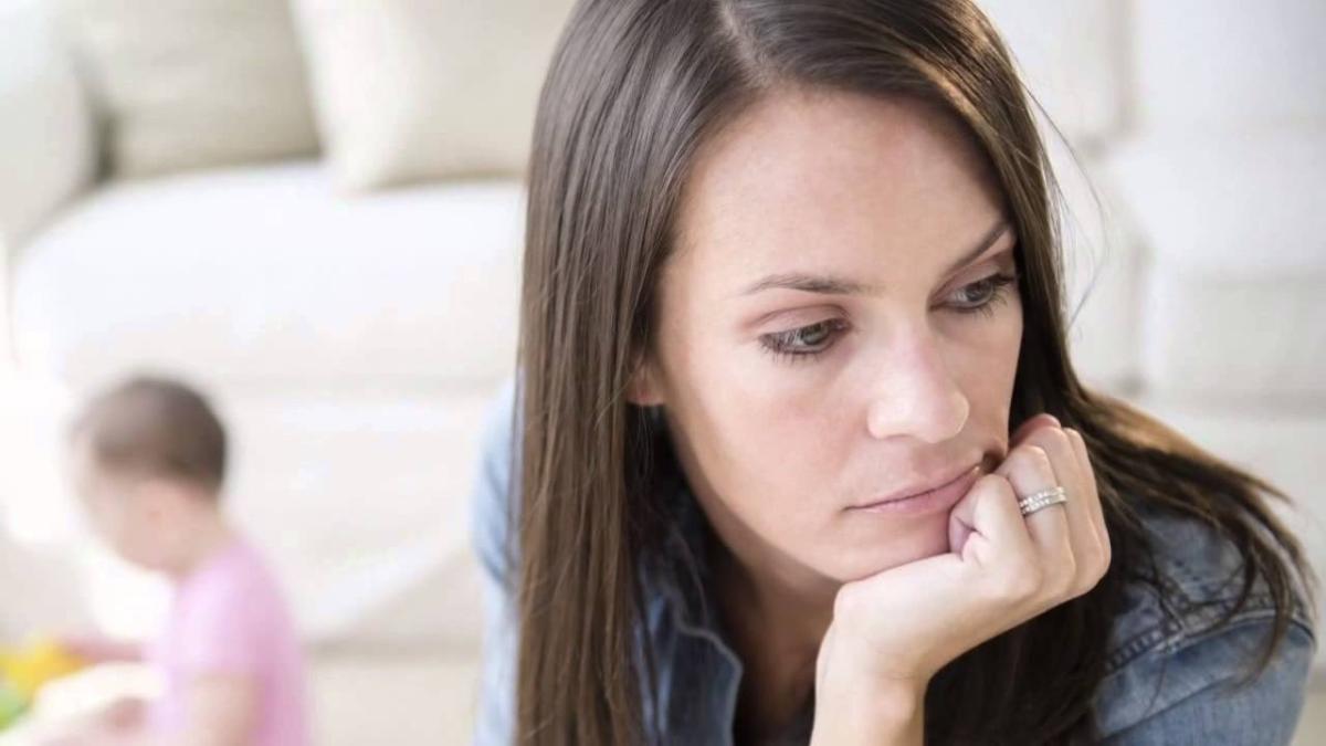 Lohusa depresyonu anne ve bebek için büyük tehlike