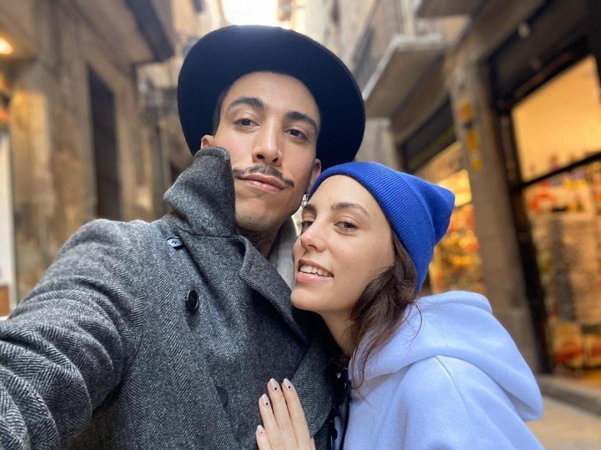 Öykü Karayel, doğum yaptı