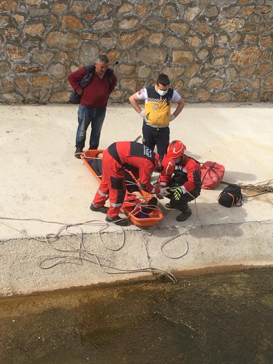 Muğla'da 13 yaşındaki çocuk dereye düştü