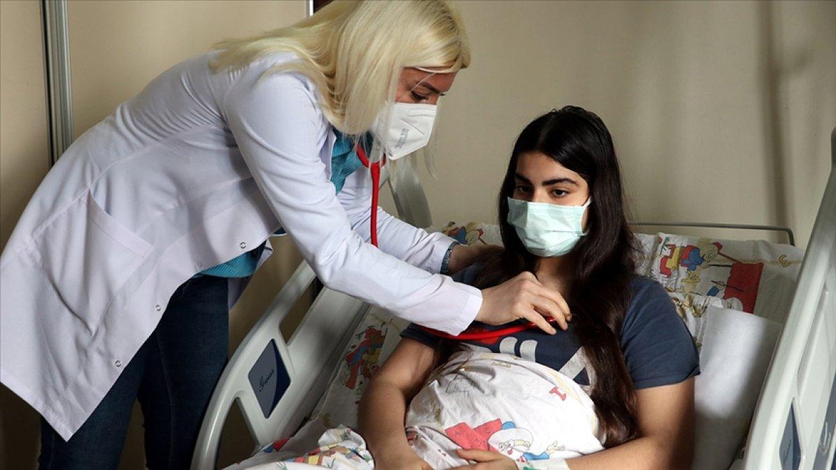 14 yaşındaki Eylül, korona sonrası yakalandığı MIS-C ile mücadele ediyor