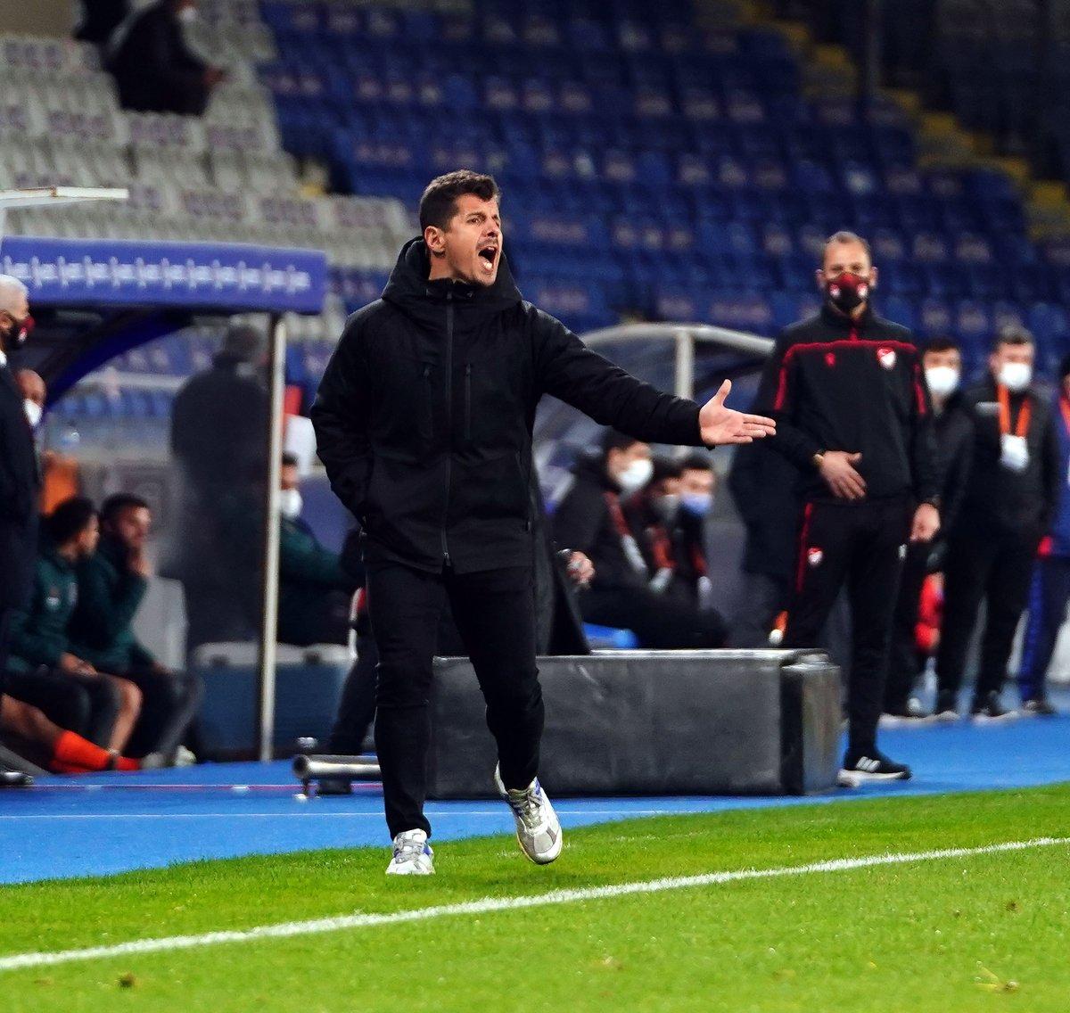 Emre Belözoğlu: Çok maç var inanıyorum