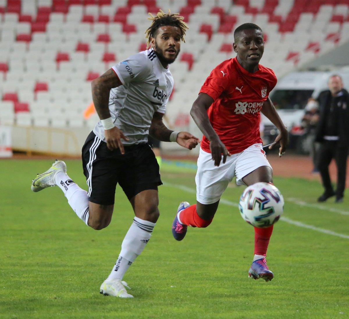 Beşiktaş Sivasspor'la deplasmanda berabere kaldı