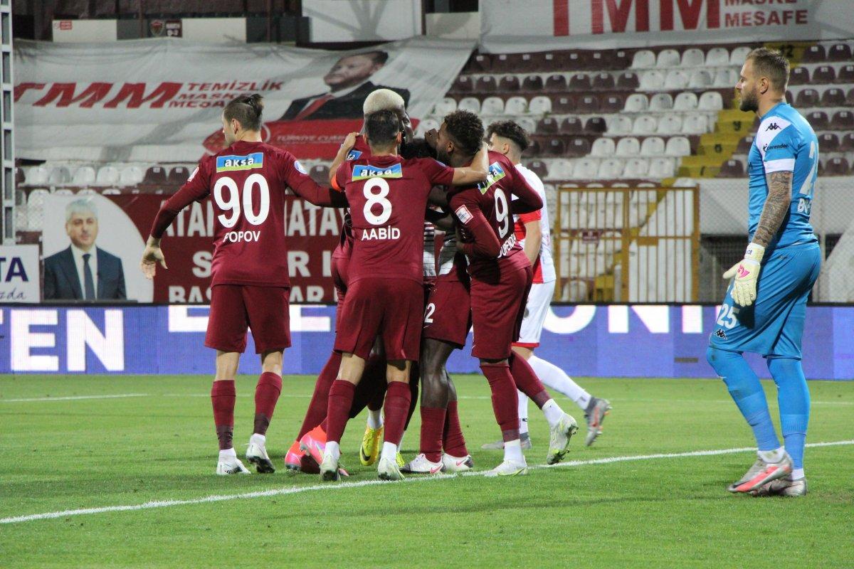 Hatayspor, Boupendza'nın golleriyle Antalyaspor'u mağlup etti