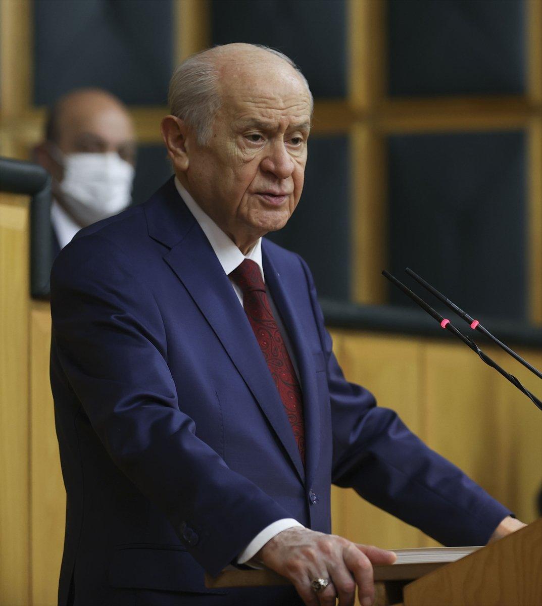 Devlet Bahçeli: Dendias'ın gevşeyen ayarlarını sıkan Çavuşoğlu'na teşekkür ediyorum