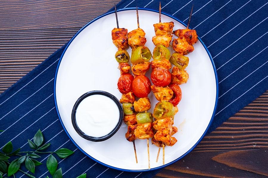 Her lokması ayrı lezzet: Fırında tavuk şiş