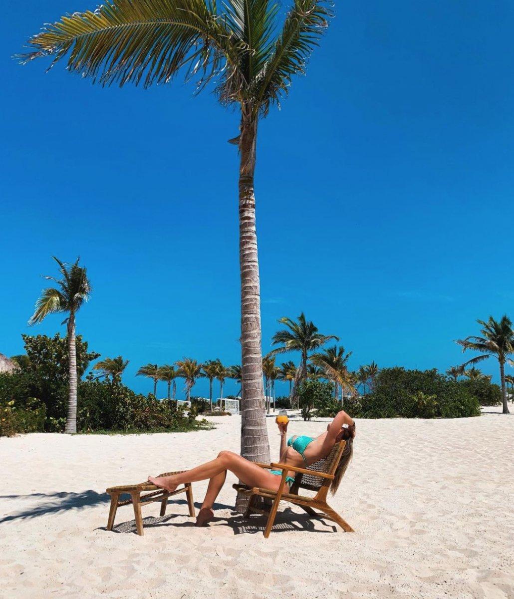 Chloe Loughnan tatilde