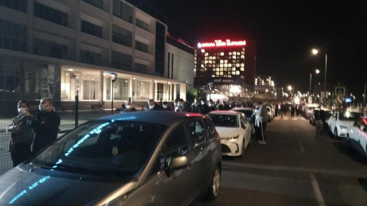 Ankara'da iftar sonrası, 55 yaş üstü aşı sırasına girdi