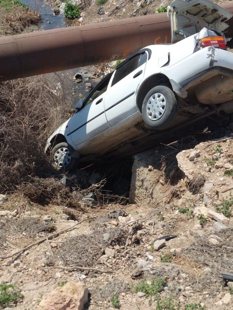 Amasya’da gaz yakıt tankı alev alan araç dere yatağına uçtu