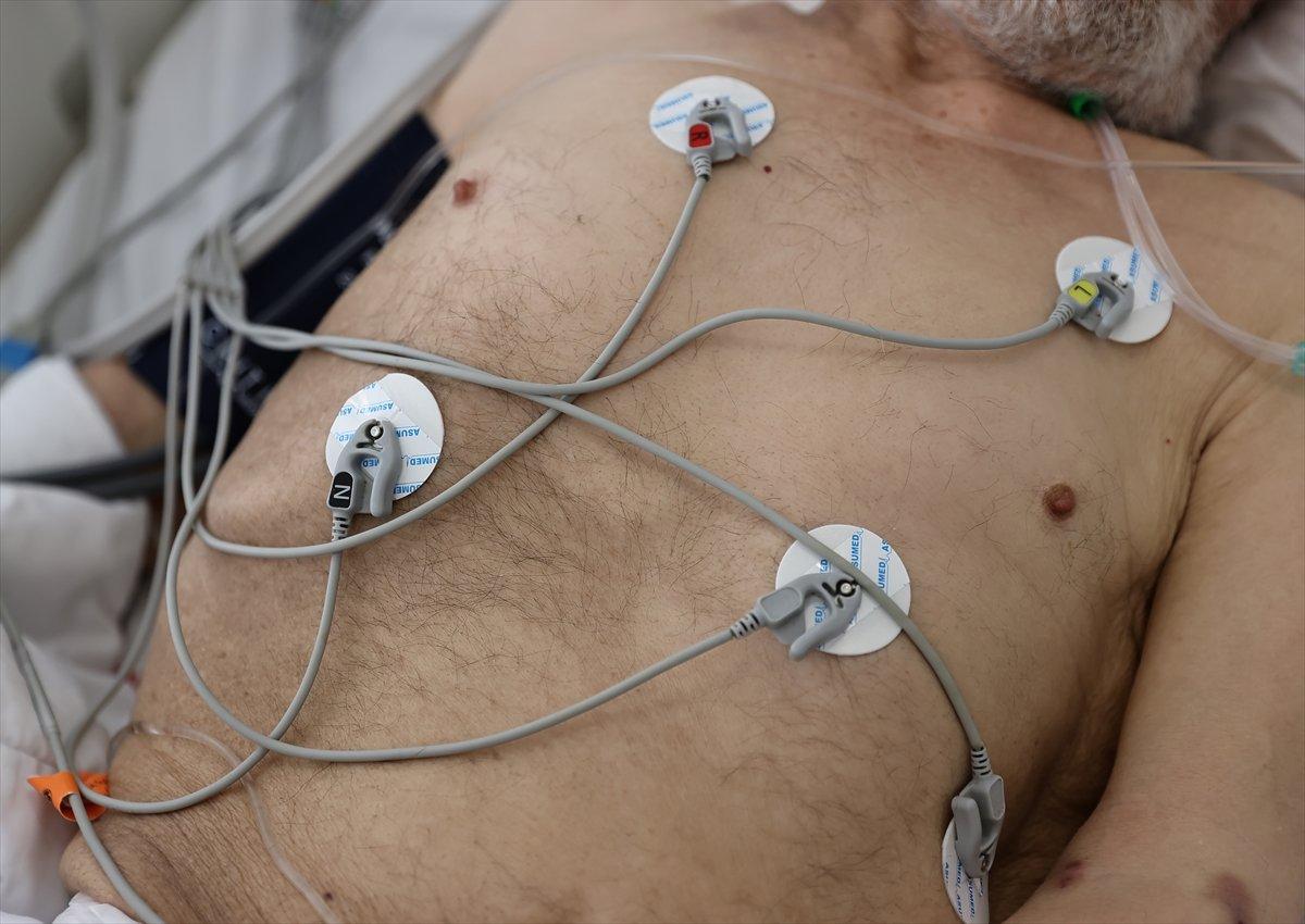 Ankara Şehir Hastanesi'nin koronavirüs yoğun bakım ünitesinde tedaviler sürüyor