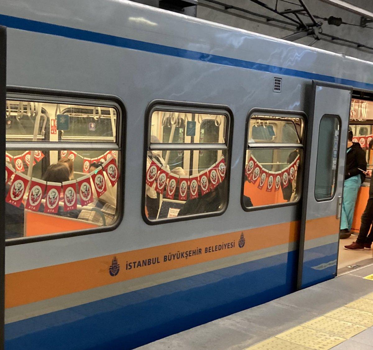 İBB'den, metrolara Atatürk bayrakları