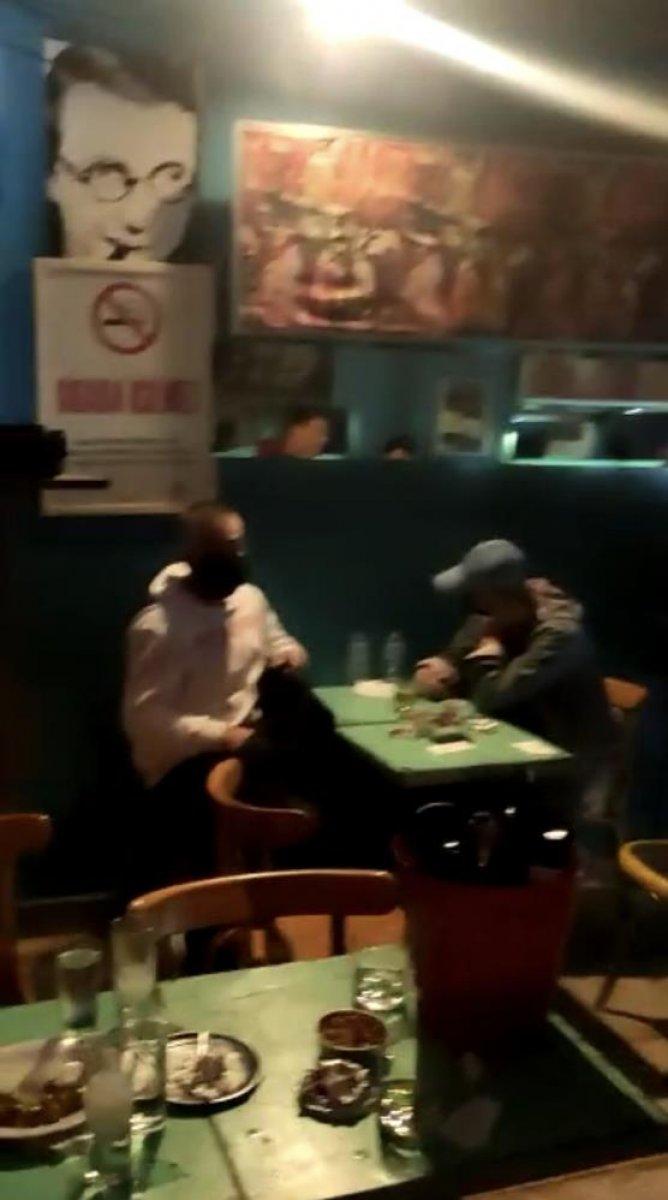 Taksim’de kısıtlamayı ihlal eden gece kulüplerine baskın