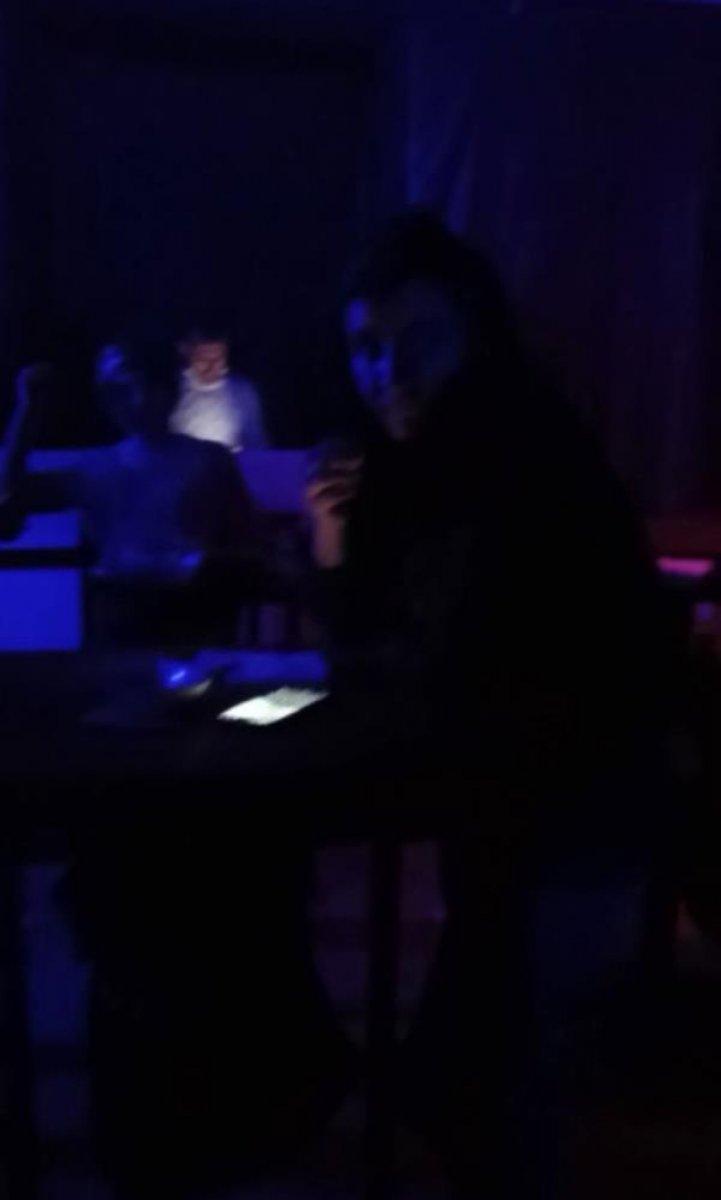 Taksim’de kısıtlamayı ihlal eden gece kulüplerine baskın