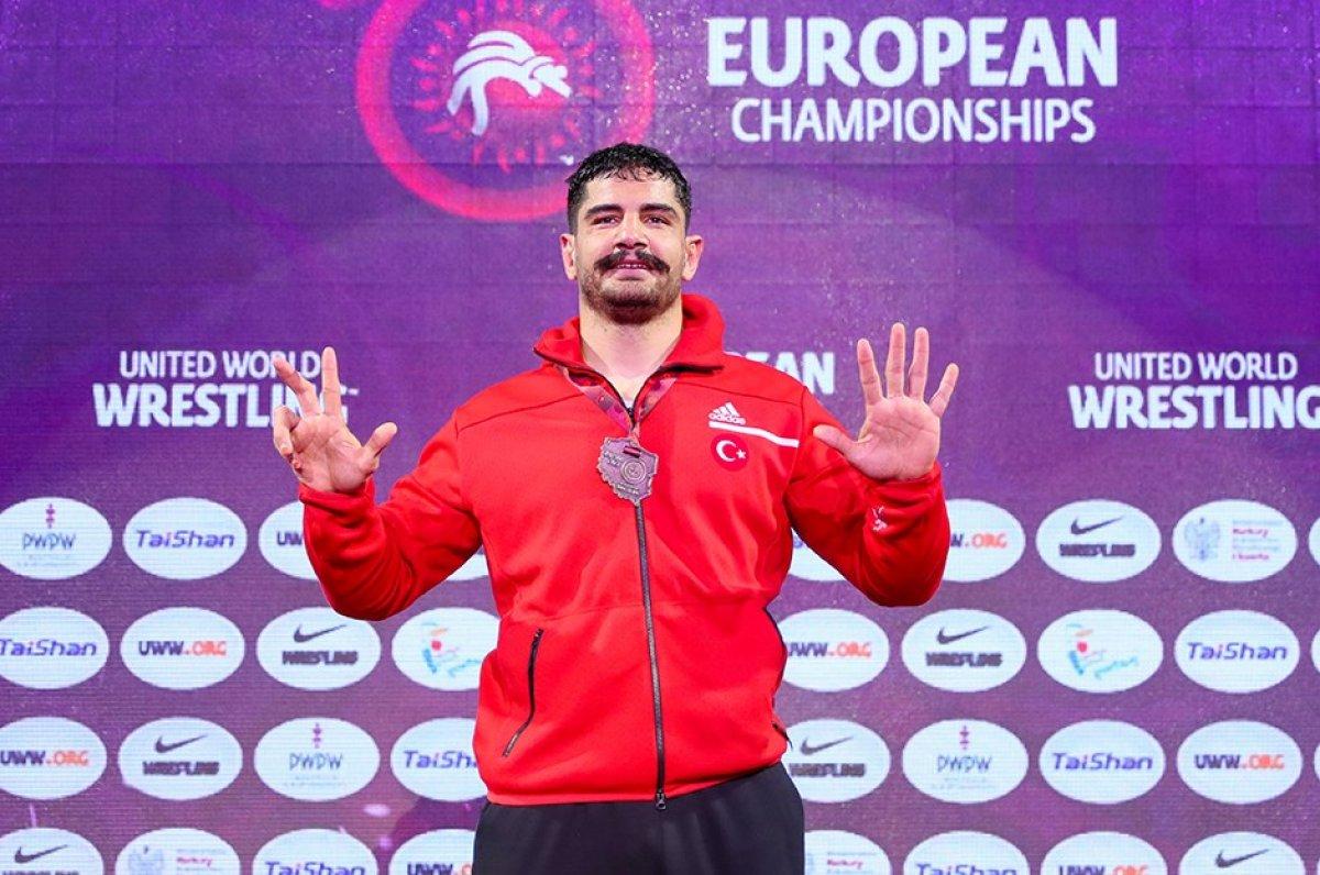 Taha Akgül kimdir? Milli güreşçi Taha Akgül'ün hayatı ve biyografisi..