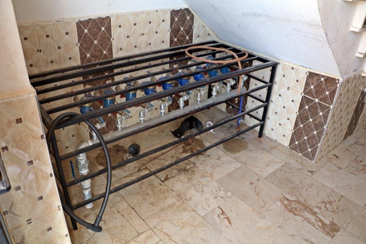 Antalya'da akülü sandalyesi çalınan adam, gözyaşlarıyla beddua etti