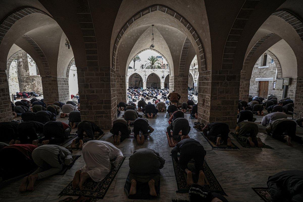 Gazze'de Ramazan ayının ikinci cuma namazı