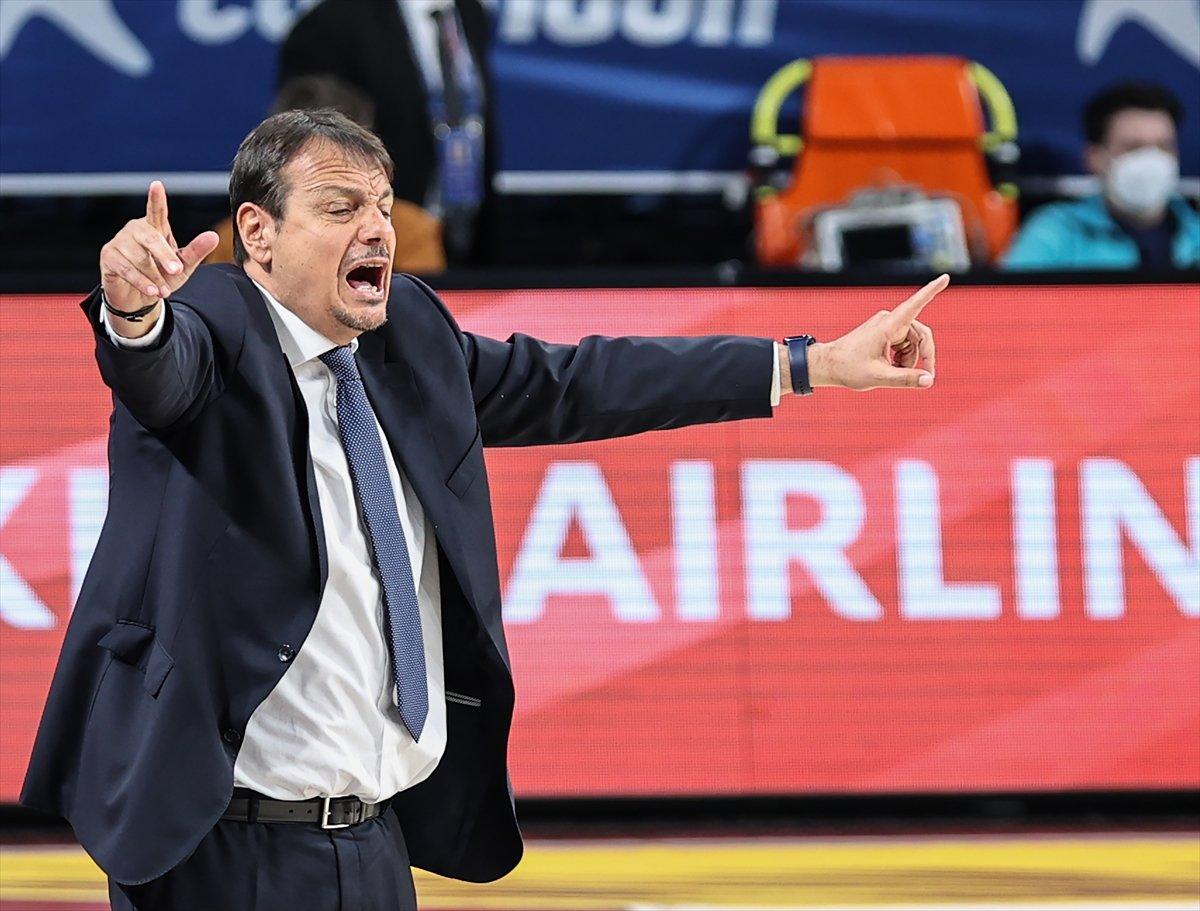 Anadolu Efes, Real Madrid'i farklı yendi