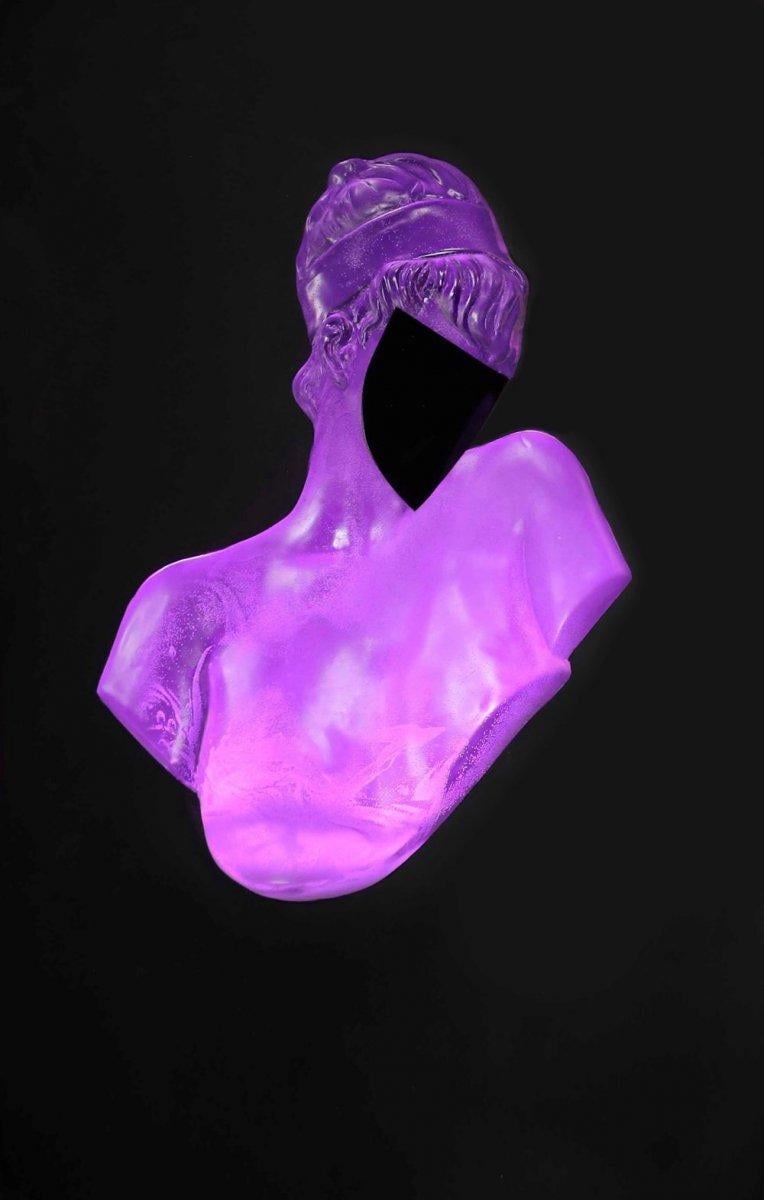 Jose Sosa, sanat eseri satın aldı