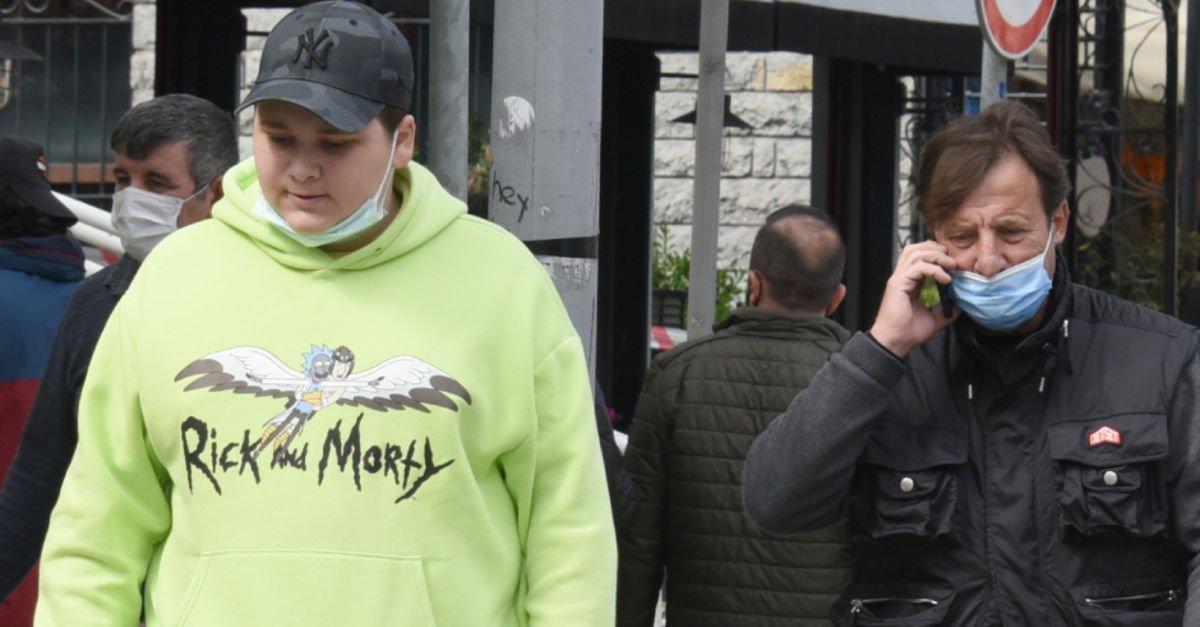 Kaya Çilingiroğlu, oğlu Hüseyin Kaya ile yürüyüşte