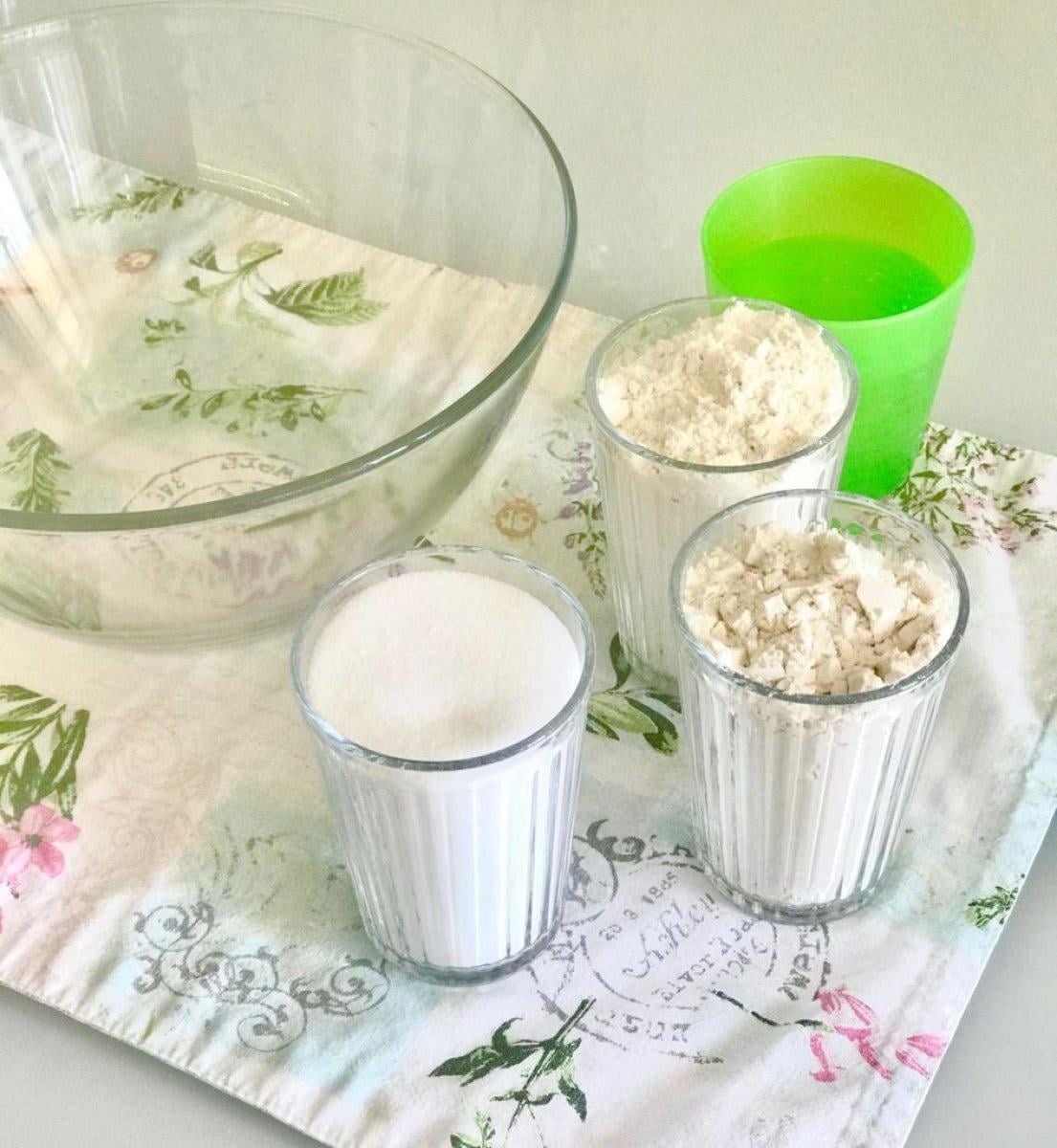 Çocuklar için geliştirici ve eğlendirici 23 Nisan aktivitesi: Tuz seramiği