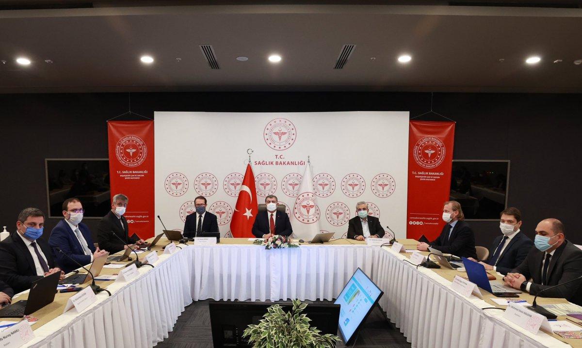 Fahrettin Koca: İstanbul'da vaka sayılarında yüzde 20'lik düşüş yaşandı