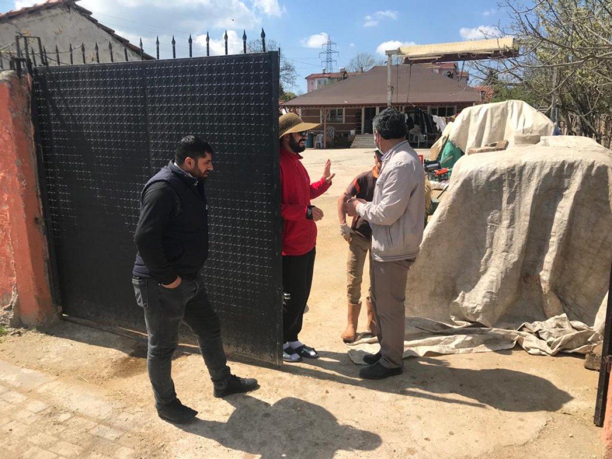 Kocaeli'de kapı kapı dolaşıp kayıp köpeğini arıyor