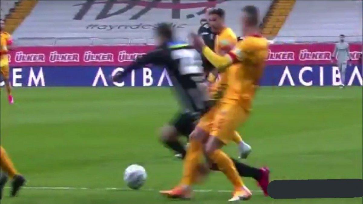 Beşiktaş-Kayserispor maçında tartışılan penaltı kararı